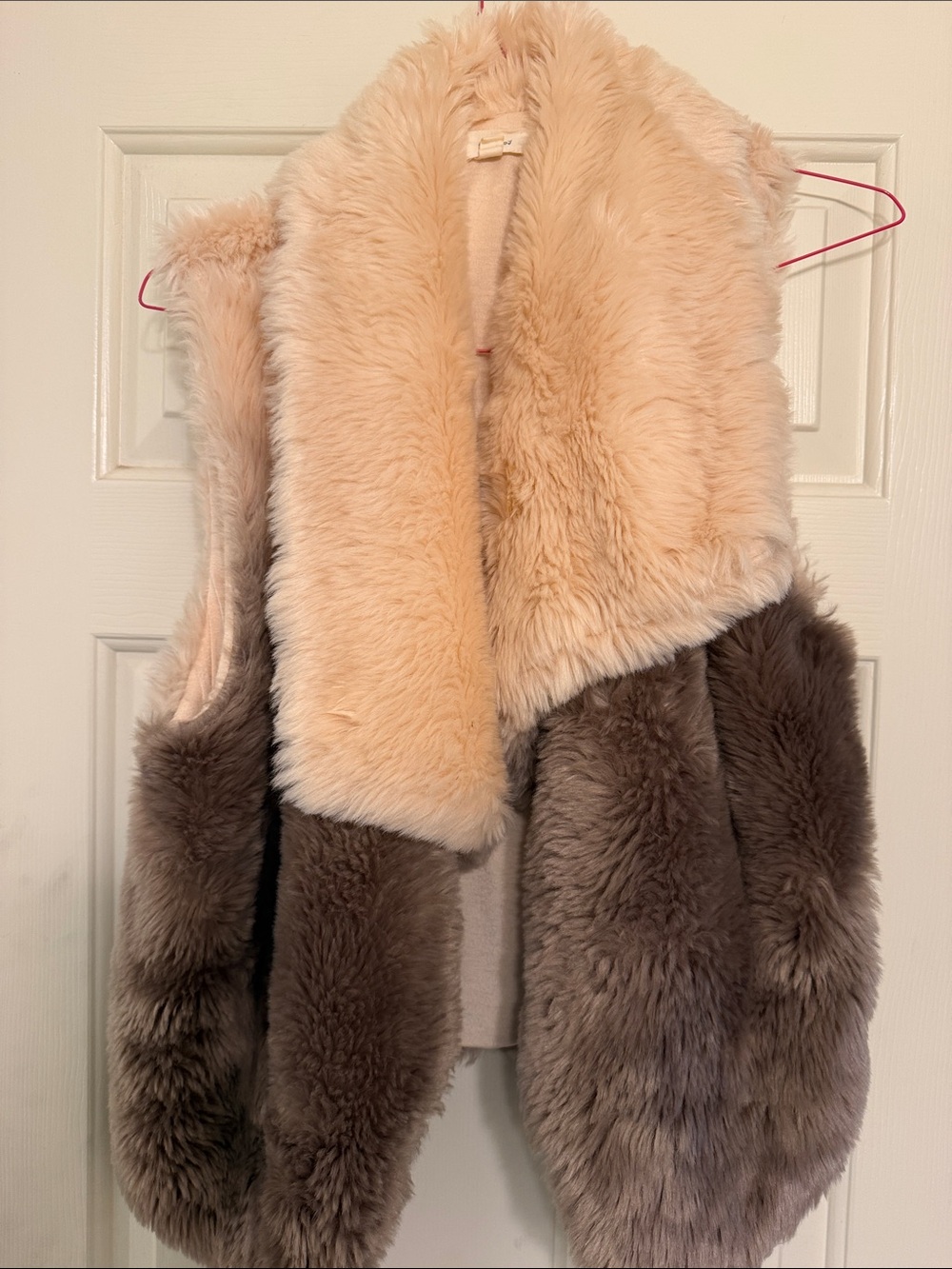 Freeway Two-Tone Teddy Vest in Cream and Brown